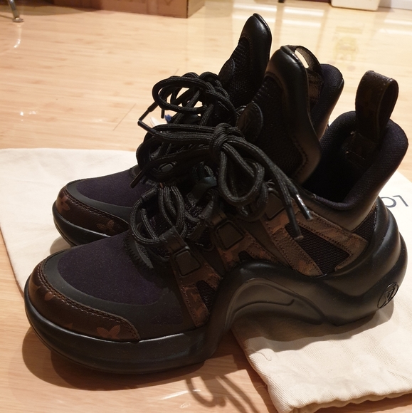 LOUIS VUITTON Archlight Monogram Sneakers Shoes Runners 37.5 FITS US 6 - Picture 3 of 7